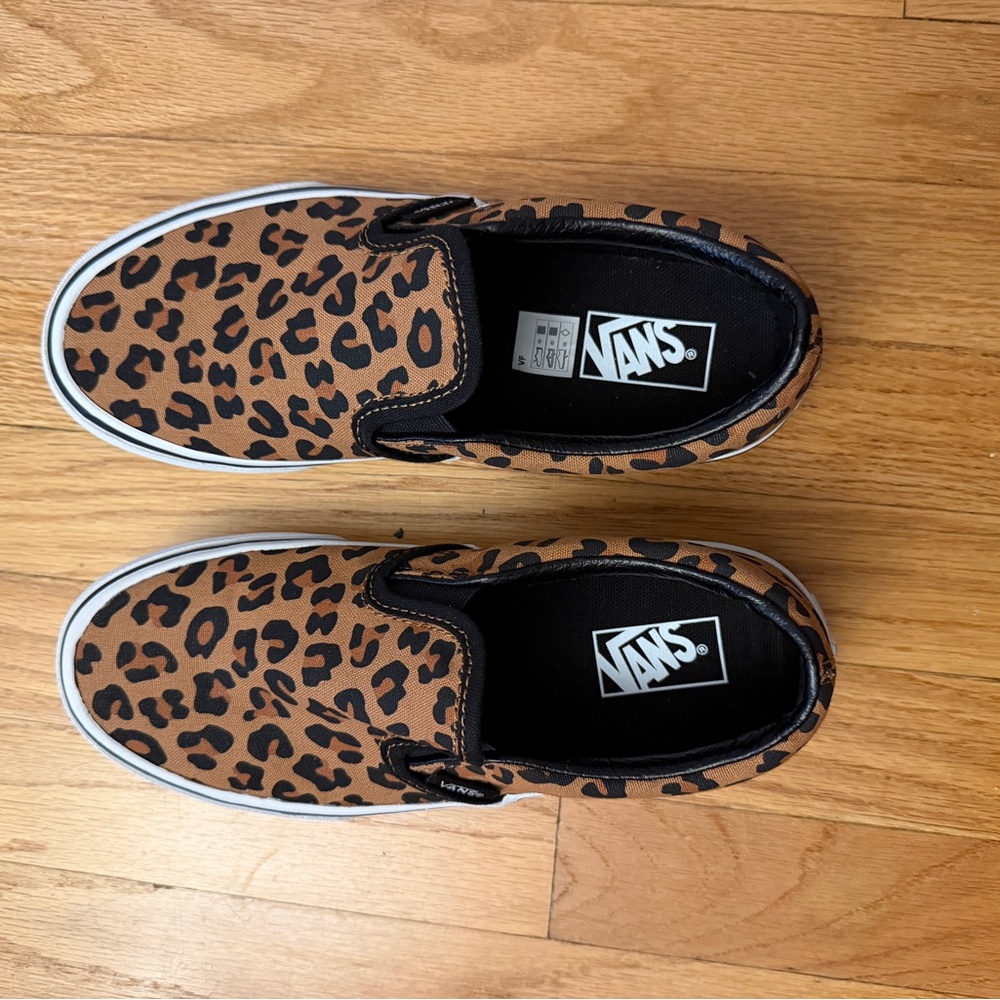 Vans Brown Leopard Slip-On Shoes - Girls size 3 - sold out online